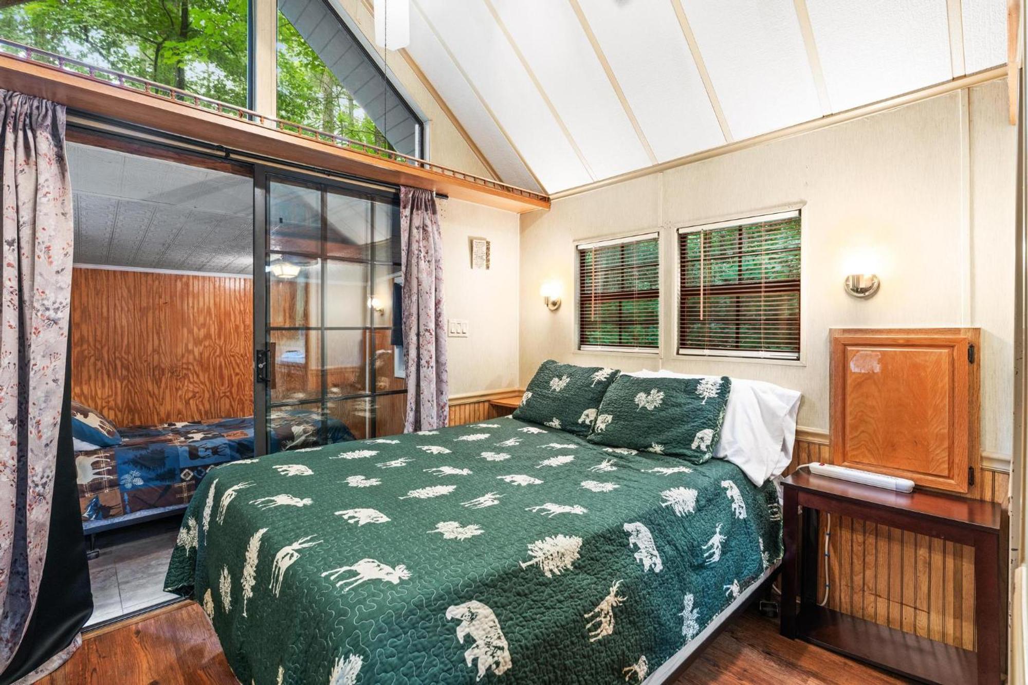The Cascades Inn-Waterfall Retreat Tiger Δωμάτιο φωτογραφία